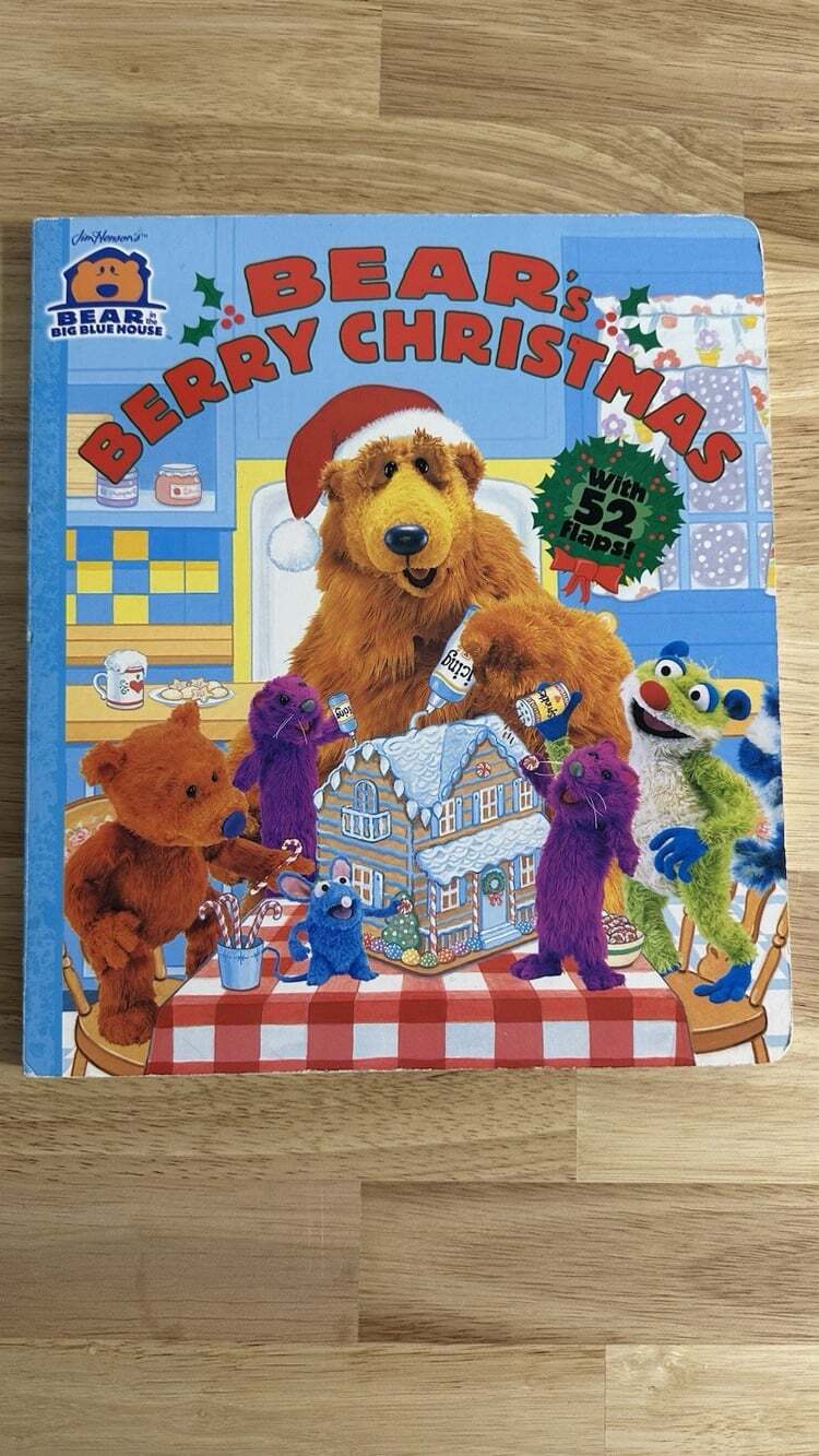 BEAR IN THE BIG BLUE HOUSE Bear's Berry Christmas flap board book 2000 Henson